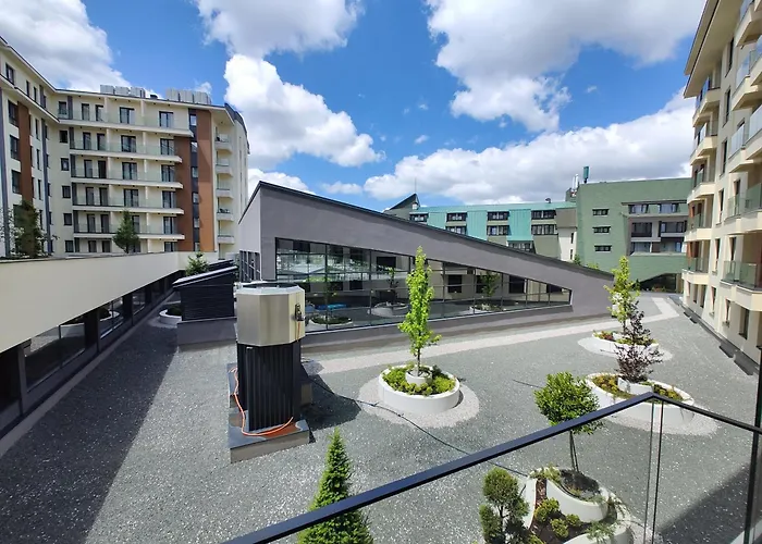 The Διαμέρισμα *